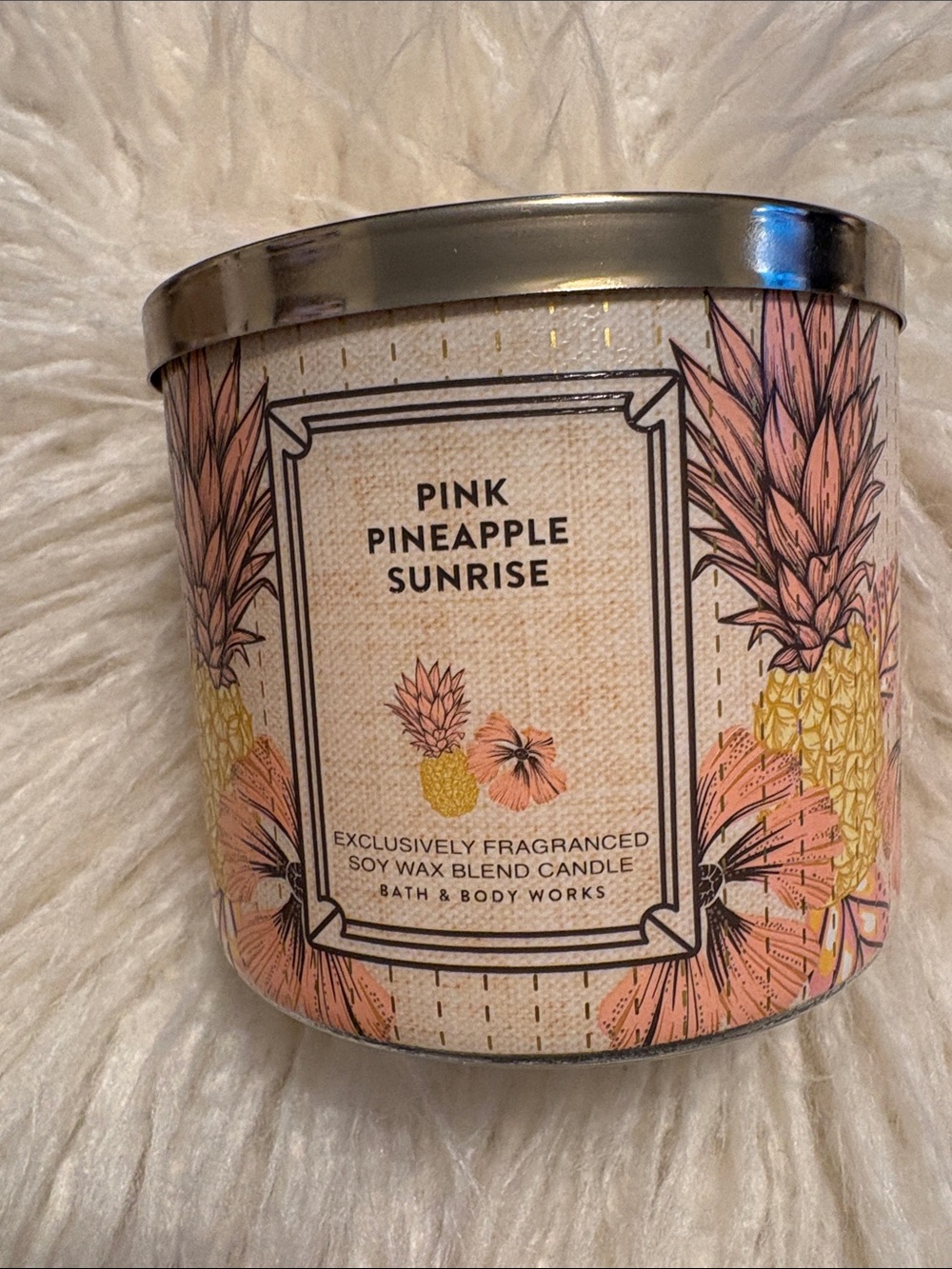 NWT! Bath and Body Works 3 wick candle